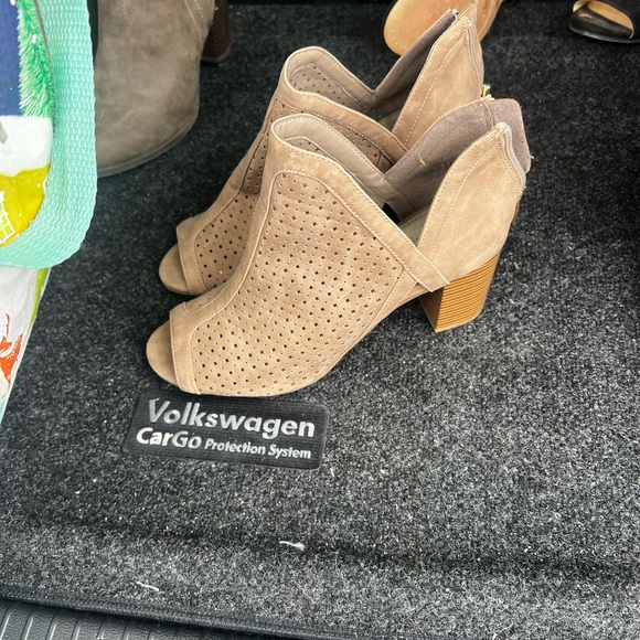 Ana Booties - Picture 2 of 3